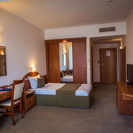 Hotel Sevlievo Plaza Zimmer foto